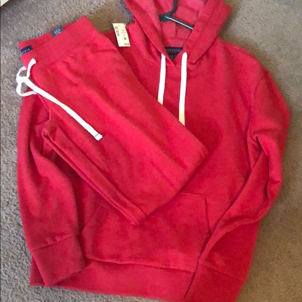 NWT Jogger set